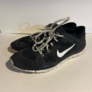 Nike Black Sneakers